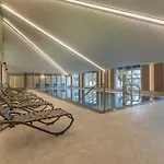 Alpine Club Апарт-отель 4*