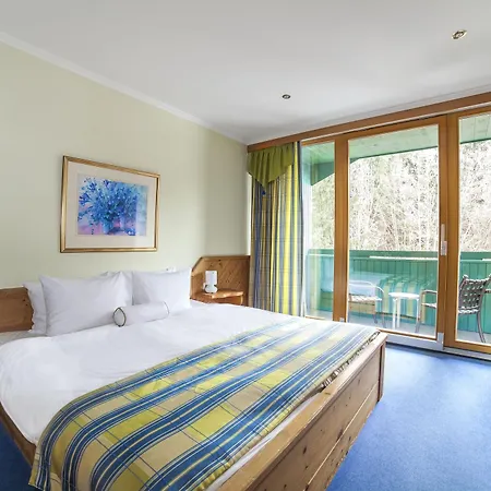 Alpine Club 4*