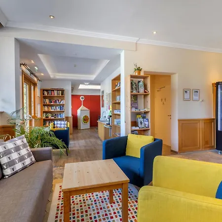 Alpine Club Apartmanhotel 4*