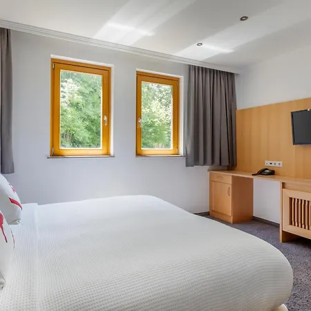 Alpine Club 아파트호텔 4*