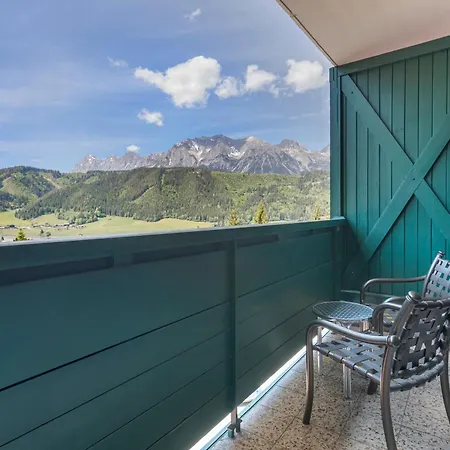 Alpine Club 아파트호텔