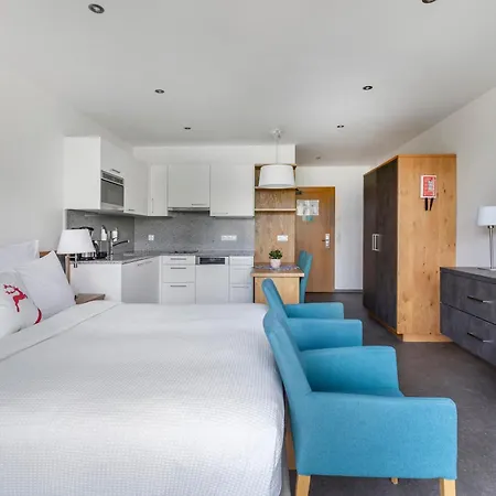 아파트호텔 Alpine Club 슈라드밍