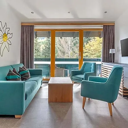Alpine Club 4*