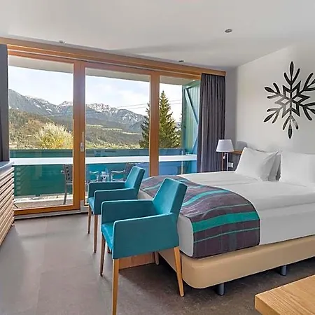 Alpine Club 4*