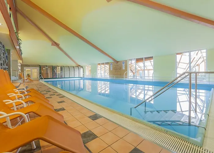 Alpine Club 公寓式酒店 斯拉德明