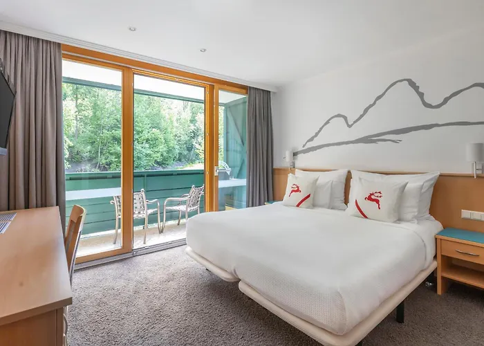 Alpine Club 公寓式酒店 斯拉德明